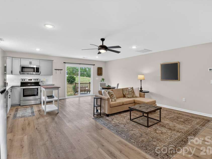 6109 Bunn Simpson Road, Marshville, NC 28103.  MLS# CAR4333051, YatesRealty ID 33164. 