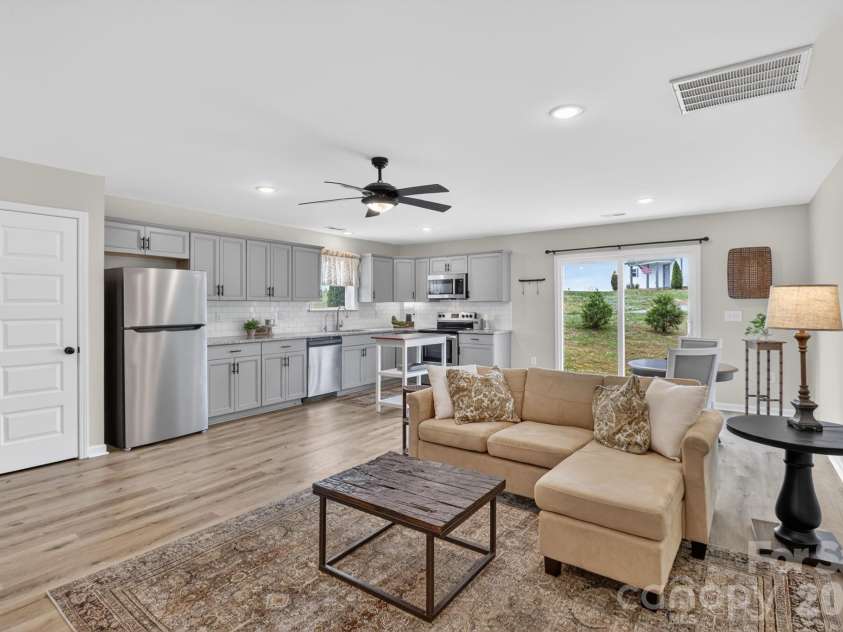 6109 Bunn Simpson Road, Marshville, NC 28103.  MLS# CAR4333051, YatesRealty ID 33164. 