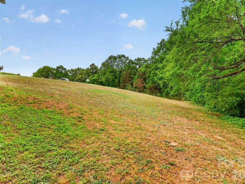 6109 Bunn Simpson Road, Marshville, NC 28103.  MLS# CAR4333051, YatesRealty ID 33164. 