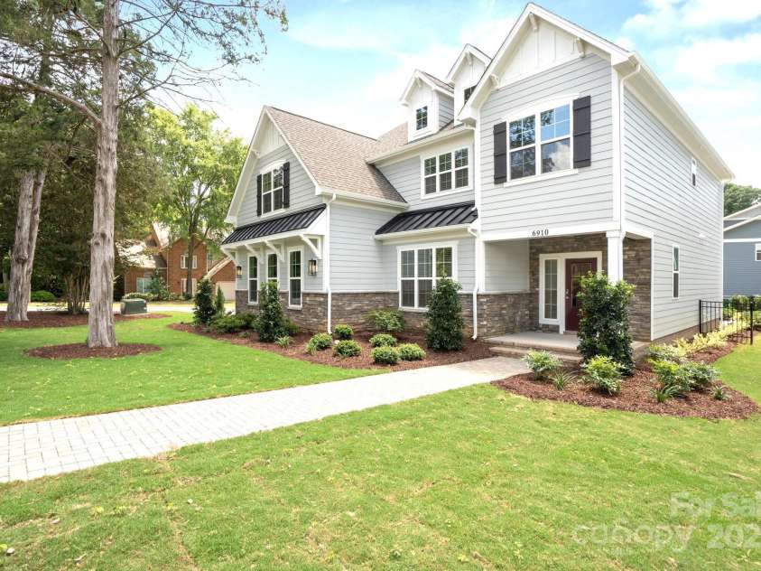 6910 Providence Lane, Charlotte, NC 28226.  MLS# CAR4283945, YatesRealty ID 33164. 