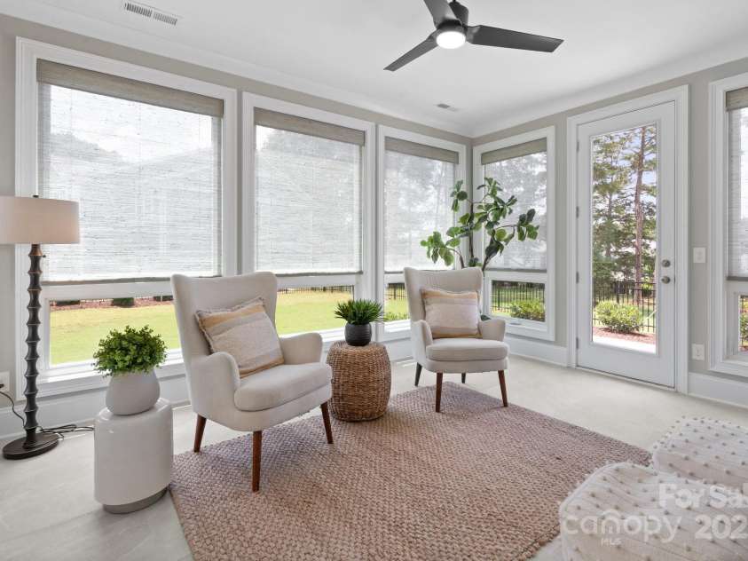 6910 Providence Lane, Charlotte, NC 28226.  MLS# CAR4283945, YatesRealty ID 33164. 