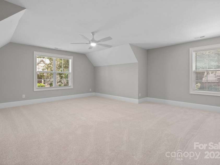 6910 Providence Lane, Charlotte, NC 28226.  MLS# CAR4283945, YatesRealty ID 33164. 