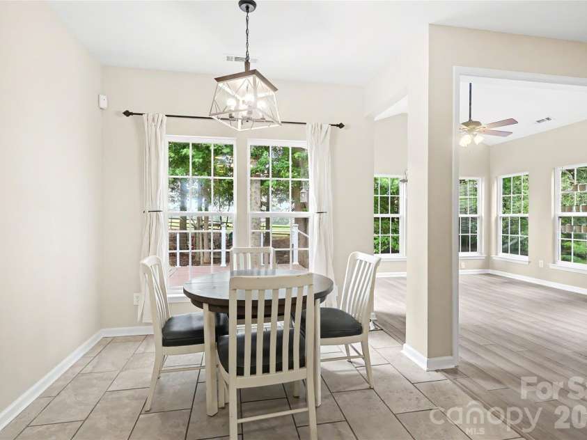8712 Cool Meadow Drive, Huntersville, NC 28078.  MLS# CAR4394882, YatesRealty ID 33165. 