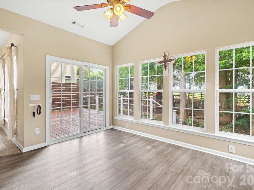 8712 Cool Meadow Drive, Huntersville, NC 28078.  MLS# CAR4394882, YatesRealty ID 33165. 