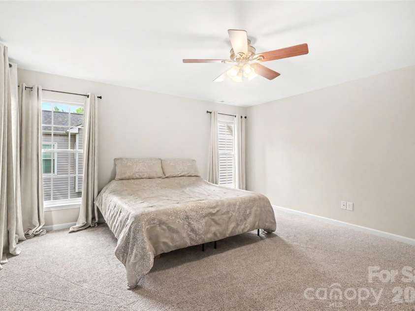 8712 Cool Meadow Drive, Huntersville, NC 28078.  MLS# CAR4394882, YatesRealty ID 33165. 