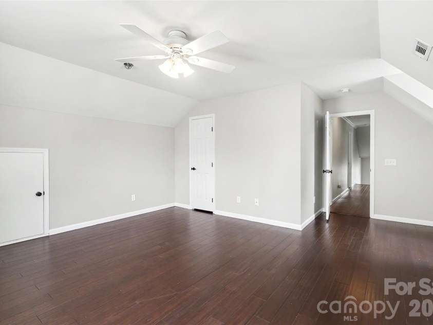 8712 Cool Meadow Drive, Huntersville, NC 28078.  MLS# CAR4394882, YatesRealty ID 33165. 