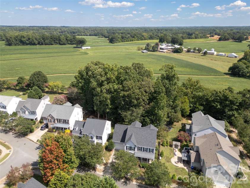 8712 Cool Meadow Drive, Huntersville, NC 28078.  MLS# CAR4394882, YatesRealty ID 33165. 