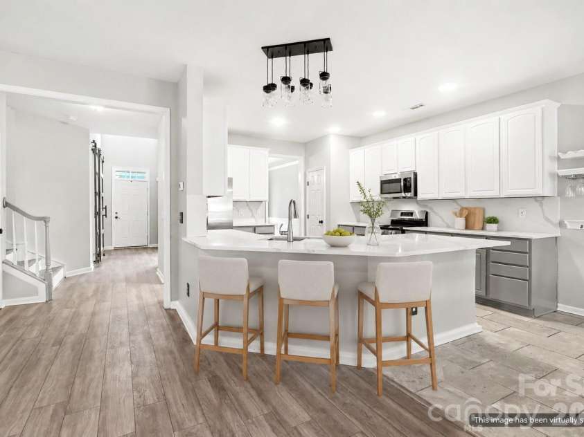 8712 Cool Meadow Drive, Huntersville, NC 28078.  MLS# CAR4394882, YatesRealty ID 33165. 