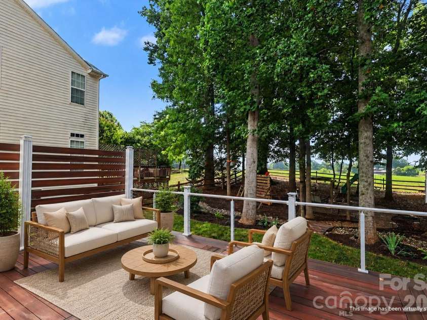 8712 Cool Meadow Drive, Huntersville, NC 28078.  MLS# CAR4394882, YatesRealty ID 33165. 