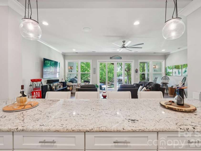 17914 Culross Lane, Charlotte, NC 28278.  MLS# CAR4366954, YatesRealty ID 33166. 2nd kitchenette - in basement