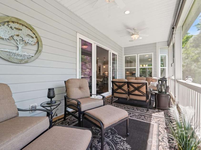 17914 Culross Lane, Charlotte, NC 28278.  MLS# CAR4366954, YatesRealty ID 33166. Main level porch