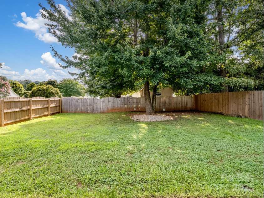 2276 Mancke Drive, Rock Hill, SC 29732.  MLS# CAR4291943, YatesRealty ID 33166. 