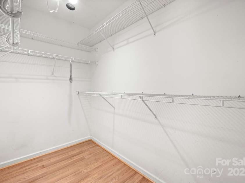 1230 Ridgebury Terrace, Matthews, NC 28105.  MLS# CAR4277606, YatesRealty ID 33167. 