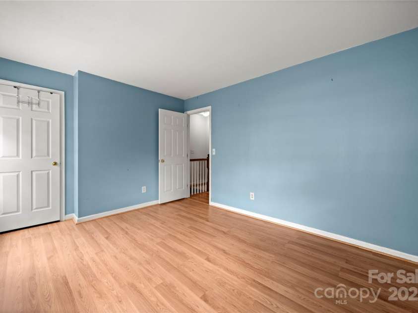 1230 Ridgebury Terrace, Matthews, NC 28105.  MLS# CAR4277606, YatesRealty ID 33167. BR