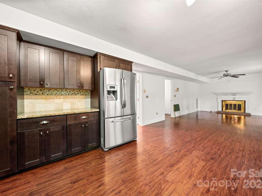 1230 Ridgebury Terrace, Matthews, NC 28105.  MLS# CAR4277606, YatesRealty ID 33167. Kitchen/Living