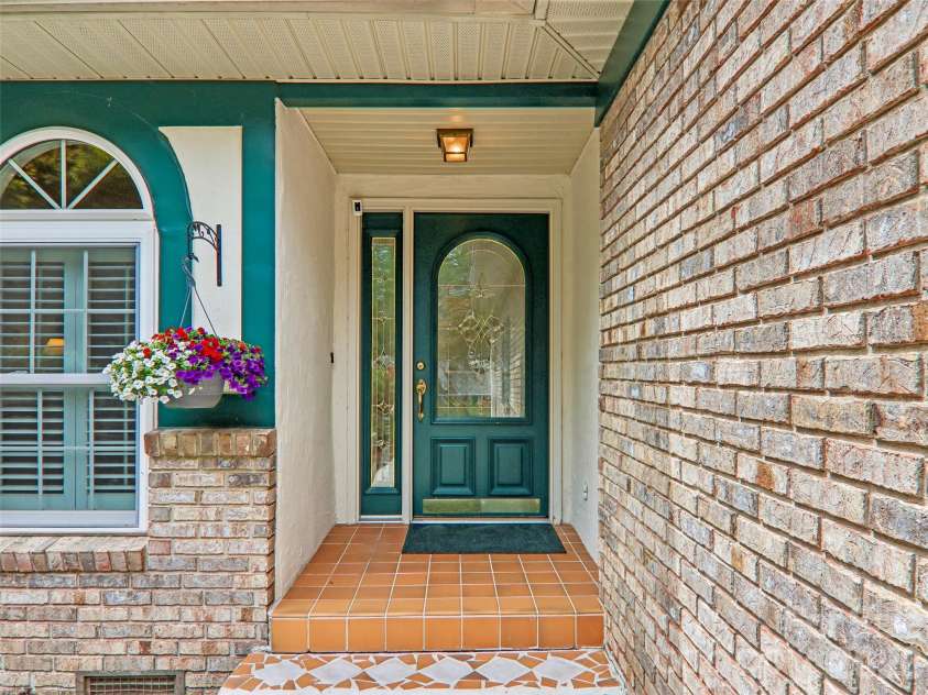 3106 Essex Path, Hendersonville, NC 28791.  MLS# CAR4394212, YatesRealty ID 33167. 