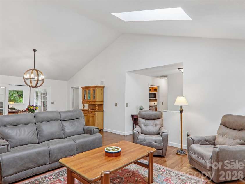 3106 Essex Path, Hendersonville, NC 28791.  MLS# CAR4394212, YatesRealty ID 33167. 