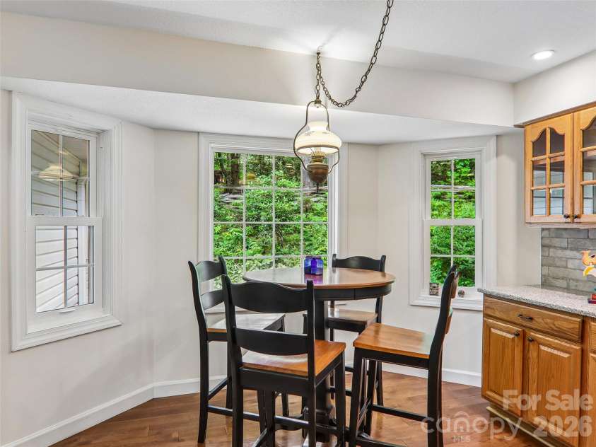 3106 Essex Path, Hendersonville, NC 28791.  MLS# CAR4394212, YatesRealty ID 33167. 