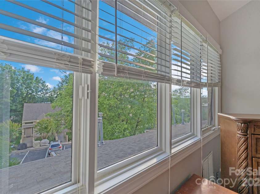 13932 Queens Harbor Road, Charlotte, NC 28278.  MLS# CAR4253729, YatesRealty ID 33168. 
