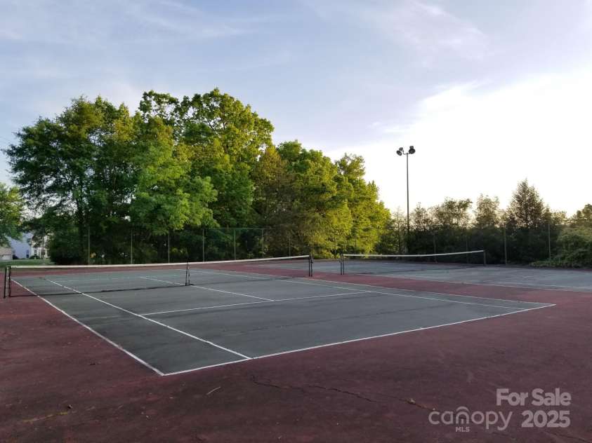 13932 Queens Harbor Road, Charlotte, NC 28278.  MLS# CAR4321119, YatesRealty ID 33168. Tennis Courts