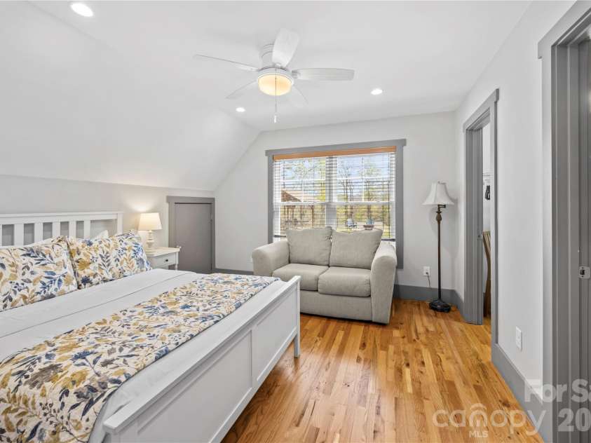 156 Ellerslie Acre None, Hendersonville, NC 28739.  MLS# CAR4366914, YatesRealty ID 33169. 