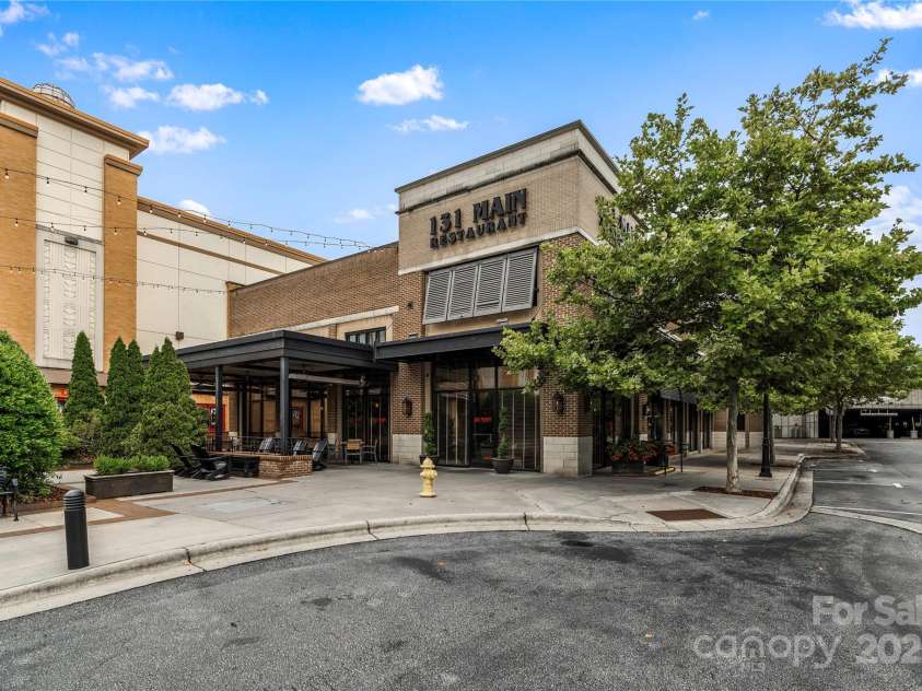 10 Heartleaf Circle, Arden, NC 28704.  MLS# CAR4296217, YatesRealty ID 3317. Biltmore Park