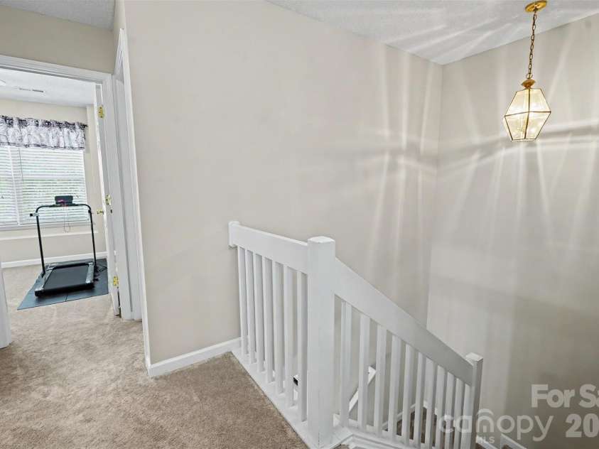 605 Gelderland Drive, Matthews, NC 28104.  MLS# CAR4395993, YatesRealty ID 33170. 