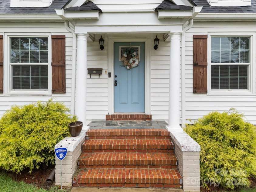 318 5th Street, Albemarle, NC 28001.  MLS# CAR4289630, YatesRealty ID 33171. 