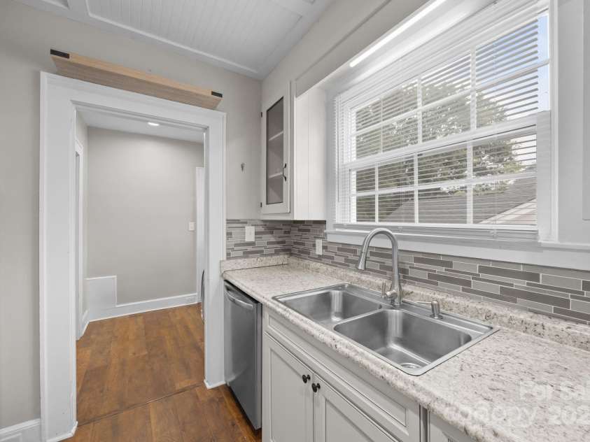 318 5th Street, Albemarle, NC 28001.  MLS# CAR4289630, YatesRealty ID 33171. 