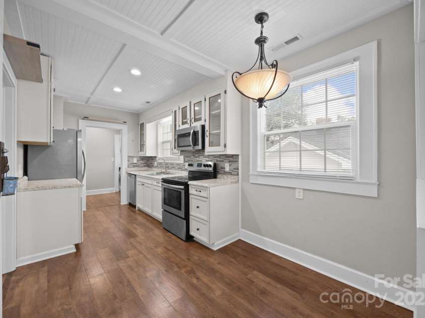 318 5th Street, Albemarle, NC 28001.  MLS# CAR4289630, YatesRealty ID 33171. 