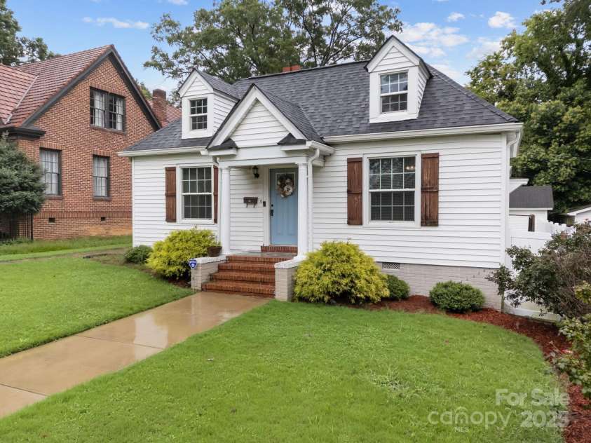 318 5th Street, Albemarle, NC 28001.  MLS# CAR4289630, YatesRealty ID 33171. 