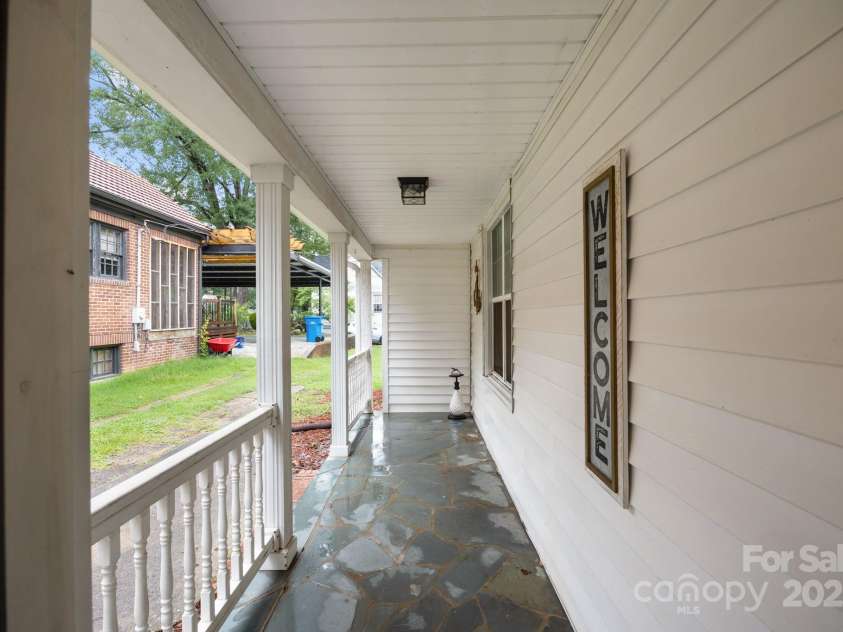 318 5th Street, Albemarle, NC 28001.  MLS# CAR4289630, YatesRealty ID 33171. 