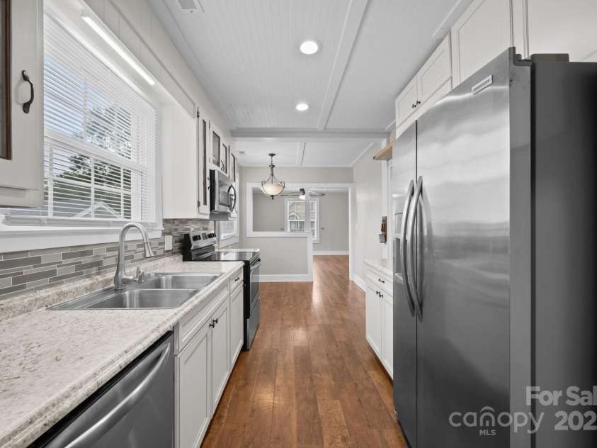 318 5th Street, Albemarle, NC 28001.  MLS# CAR4289630, YatesRealty ID 33171. Kitchen