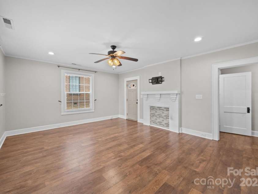 318 5th Street, Albemarle, NC 28001.  MLS# CAR4289630, YatesRealty ID 33171. Living Room