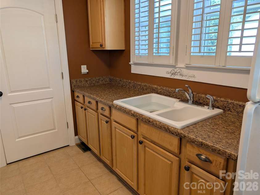 61 Spencer Avenue, Concord, NC 28025.  MLS# CAR4395950, YatesRealty ID 33171. 