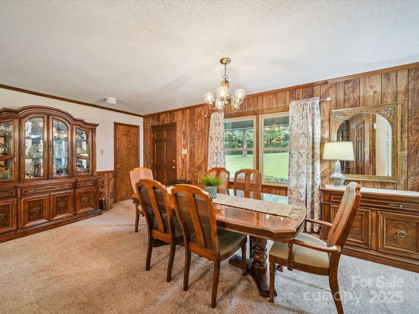 150 Scroggs Cemetery Road, Statesville, NC 28677.  MLS# CAR4285710, YatesRealty ID 33172. Formal Dining Area