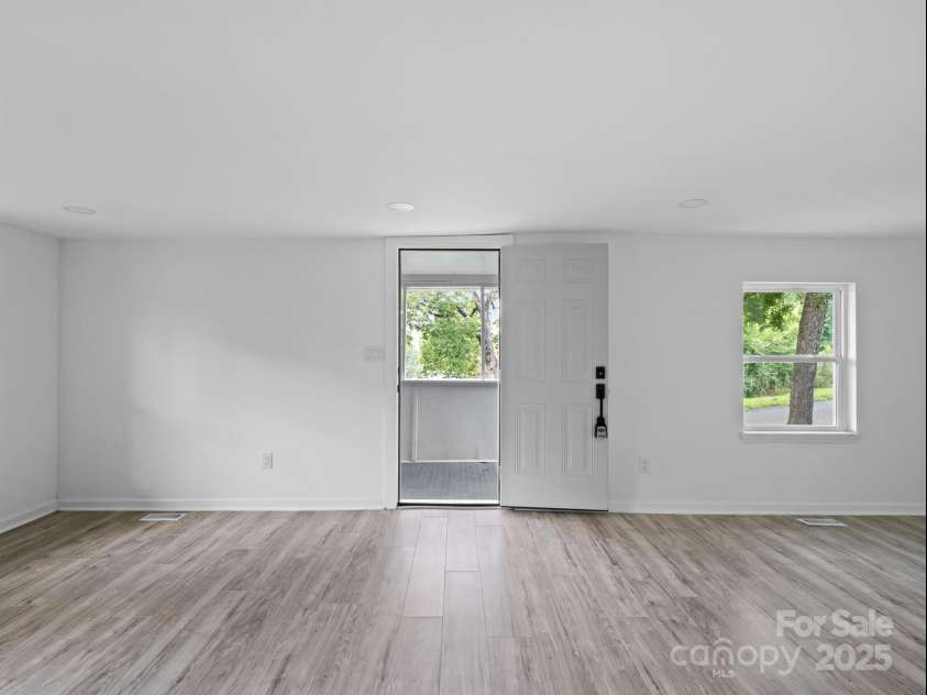 195 Stone Avenue, Concord, NC 28027.  MLS# CAR4291205, YatesRealty ID 33173. Front Door