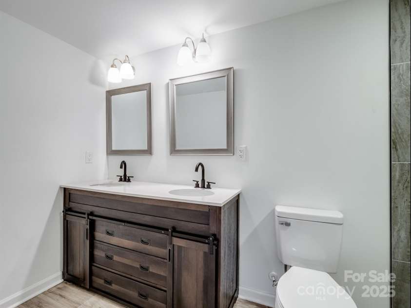 195 Stone Avenue, Concord, NC 28027.  MLS# CAR4291205, YatesRealty ID 33173. Primary Bathroom