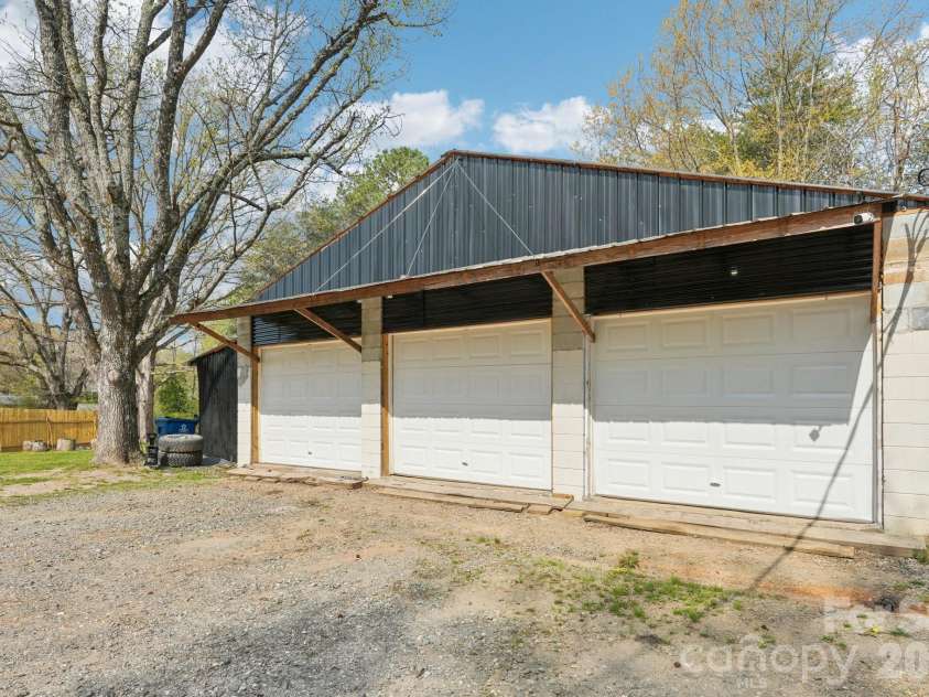 4531 Springs Road, Conover, NC 28613.  MLS# CAR4397937, YatesRealty ID 33173. 