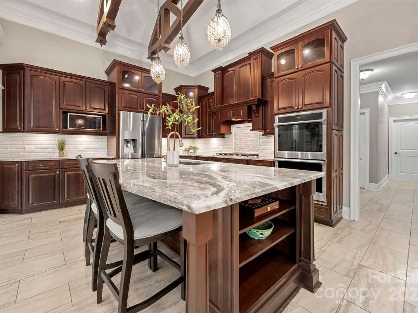 650 Top Ridge Lane, Clover, SC 29710.  MLS# CAR4280257, YatesRealty ID 33174. 