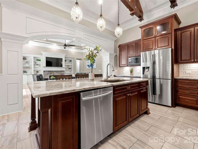 650 Top Ridge Lane, Clover, SC 29710.  MLS# CAR4280257, YatesRealty ID 33174. 