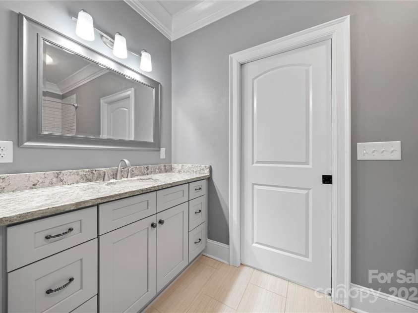 650 Top Ridge Lane, Clover, SC 29710.  MLS# CAR4280257, YatesRealty ID 33174. 