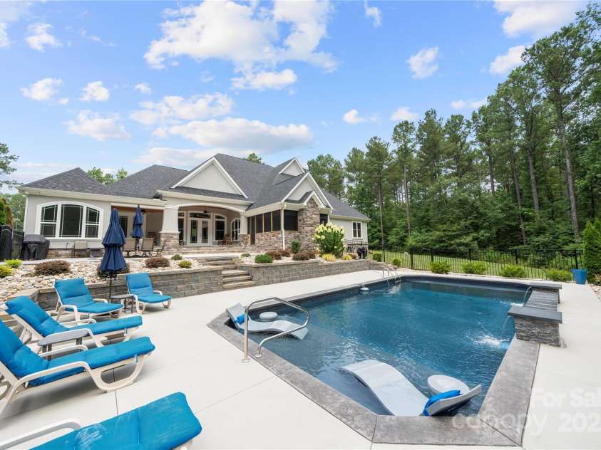 650 Top Ridge Lane, Clover, SC 29710.  MLS# CAR4280257, YatesRealty ID 33174. 