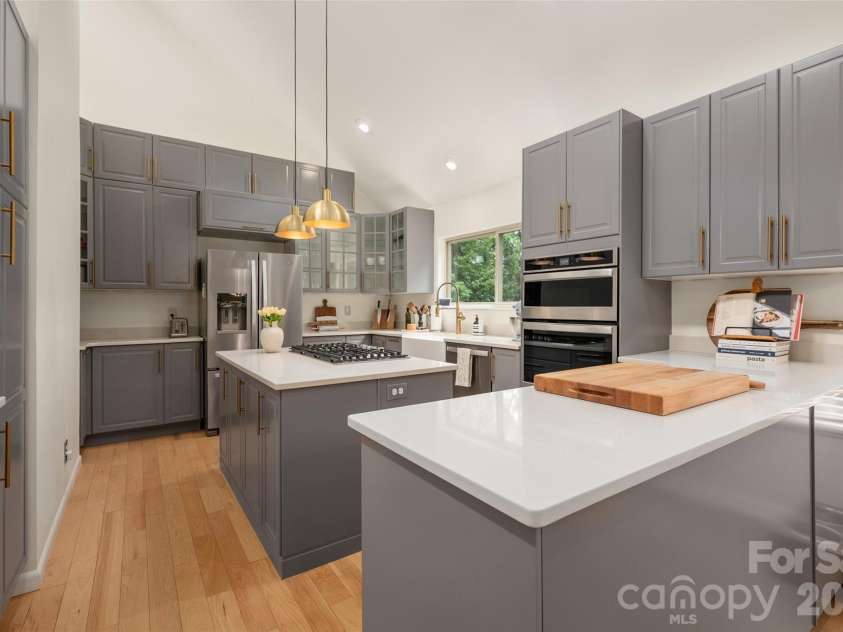 7917 Serendipity Lane, Charlotte, NC 28277.  MLS# CAR4389699, YatesRealty ID 33175. 