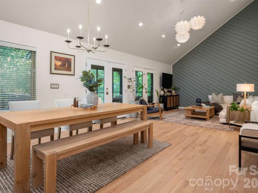 7917 Serendipity Lane, Charlotte, NC 28277.  MLS# CAR4389699, YatesRealty ID 33175. 