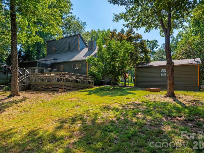 7917 Serendipity Lane, Charlotte, NC 28277.  MLS# CAR4389699, YatesRealty ID 33175. 