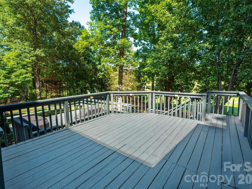 7917 Serendipity Lane, Charlotte, NC 28277.  MLS# CAR4389699, YatesRealty ID 33175. 