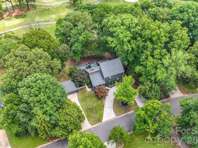 7917 Serendipity Lane, Charlotte, NC 28277.  MLS# CAR4389699, YatesRealty ID 33175. 