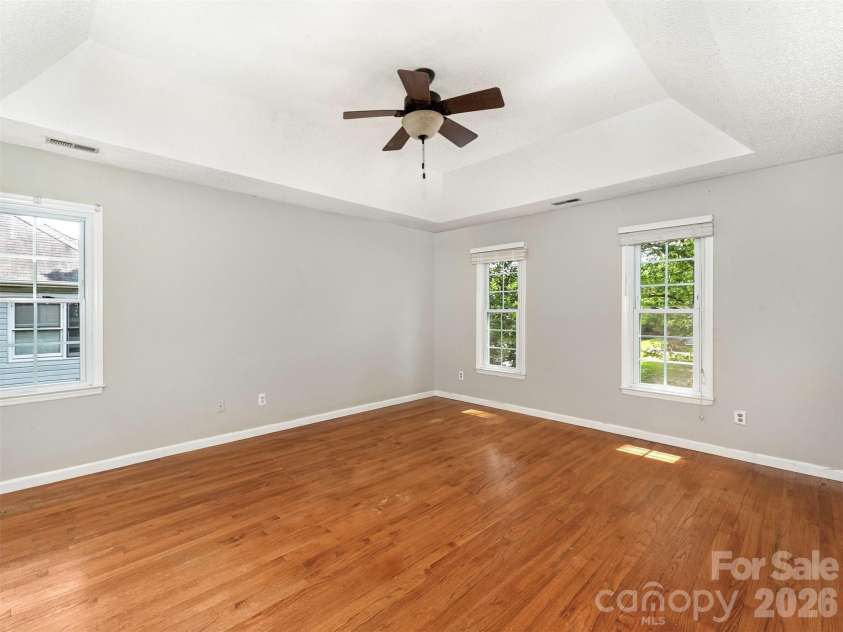 14437 Raynham Drive, Charlotte, NC 28262.  MLS# CAR4398185, YatesRealty ID 33176. 