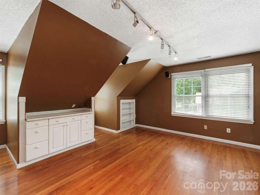 14437 Raynham Drive, Charlotte, NC 28262.  MLS# CAR4398185, YatesRealty ID 33176. 